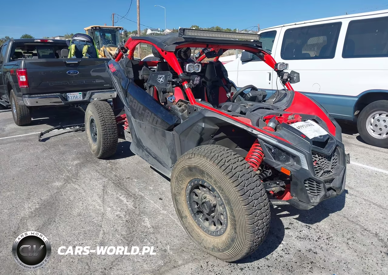 2018 Can-Am Maverick X3 X Rs Turbo R VIN:3JBVXAW26JK001392 - 1