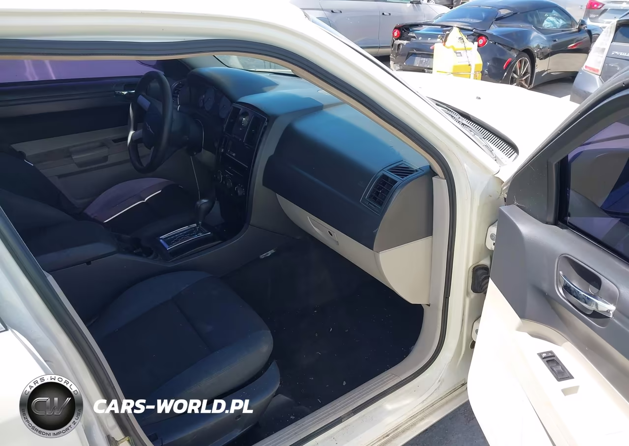 2005 Chrysler 300 VIN:2C3JA43R75H627448 - 5