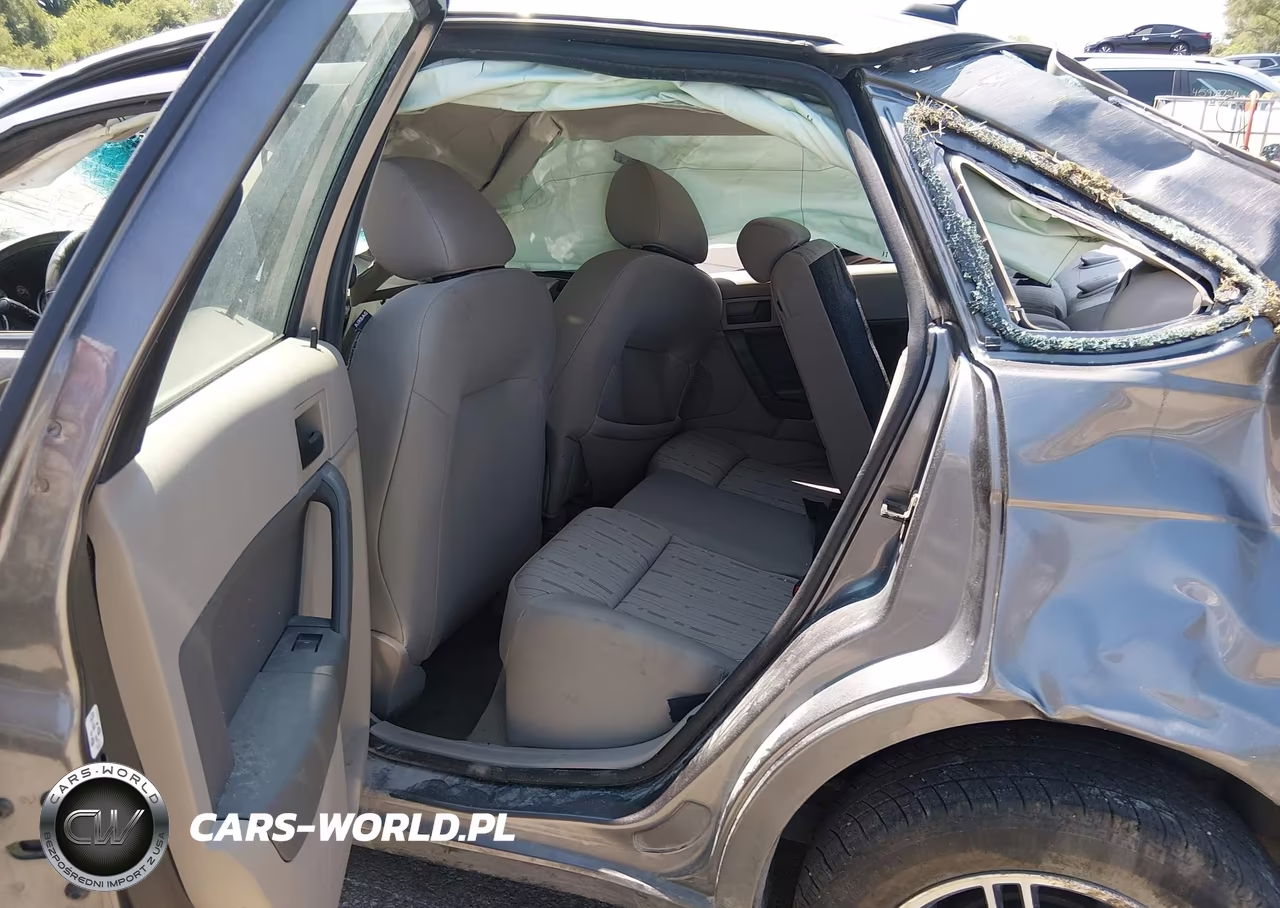 2011 Ford Focus Se VIN:1FAHP3FN2BW200208 - 8
