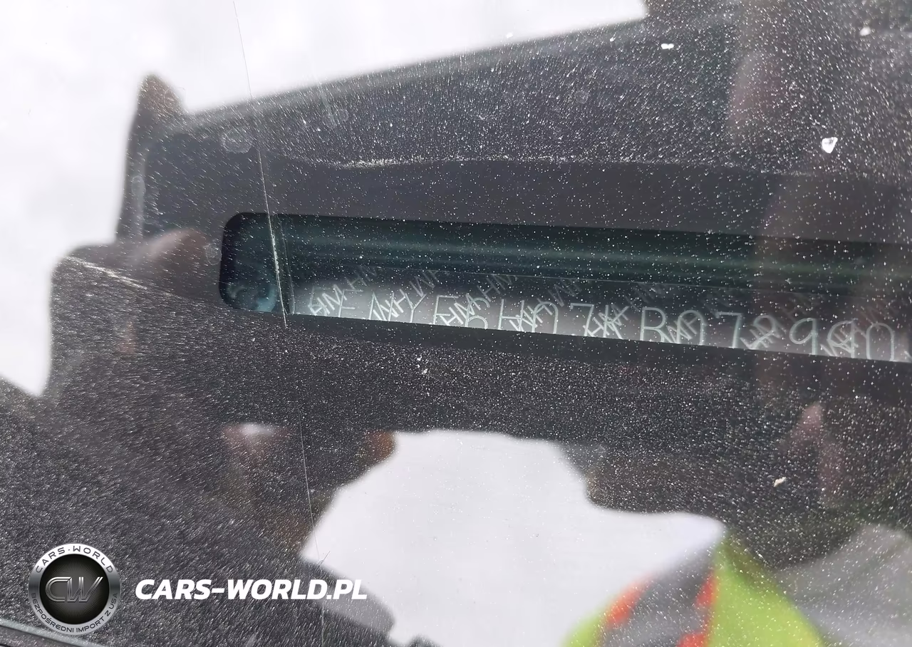2019 Honda Pilot Elite VIN:5FNYF6H07KB072990 - 9