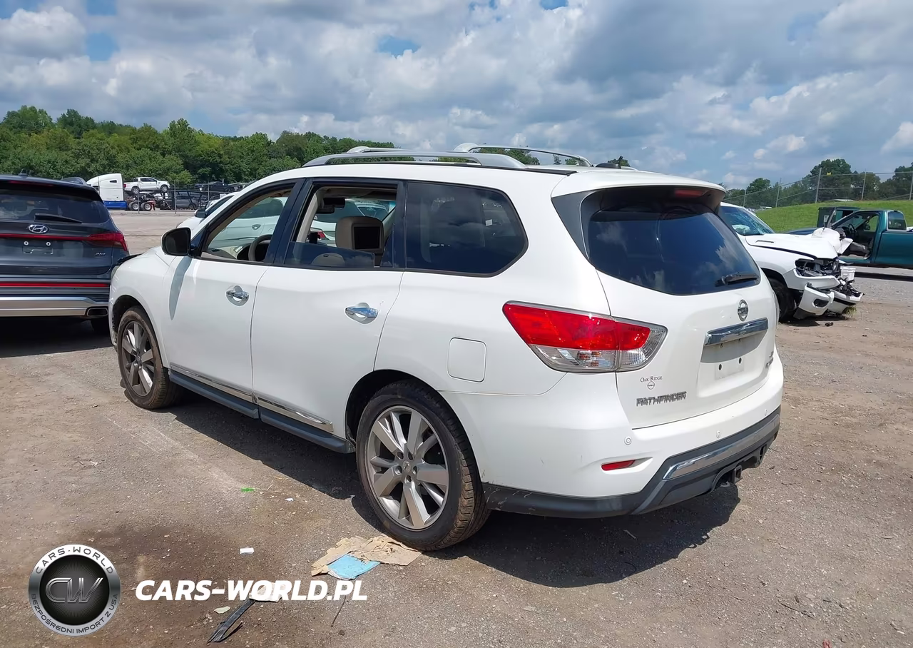 2013 Nissan Pathfinder Platinum VIN:5N1AR2MM1DC601064 - 3