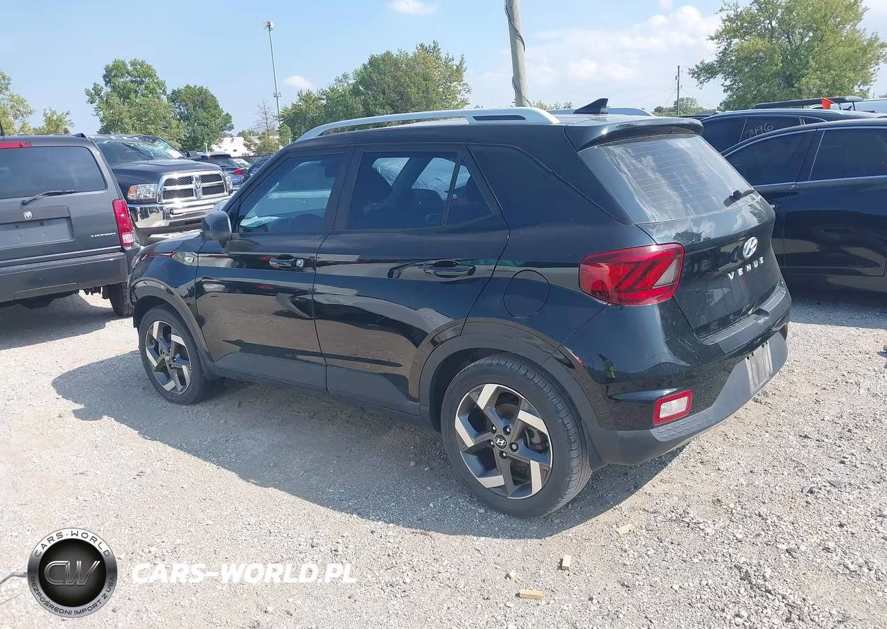 2020 Hyundai Venue Sel VIN:KMHRC8A33LU018605 - 3