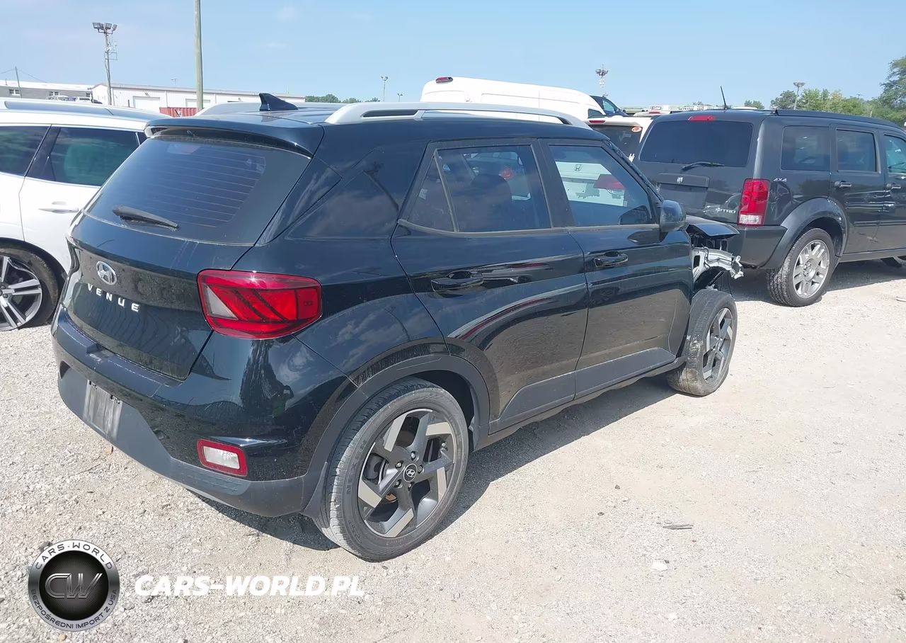 2020 Hyundai Venue Sel VIN:KMHRC8A33LU018605 - 4