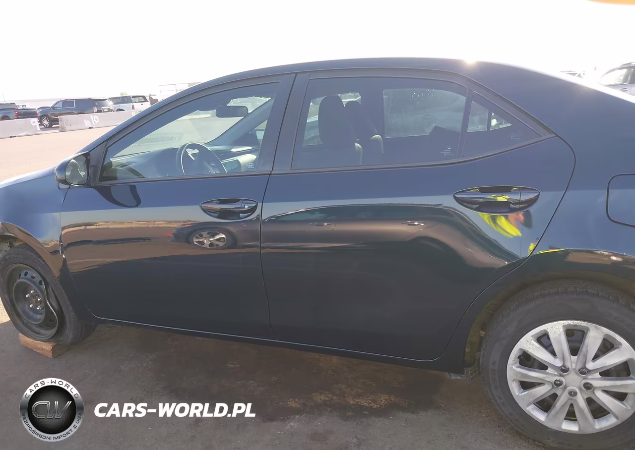 2017 Toyota Corolla Le VIN:2T1BURHE0HC901646 - 14