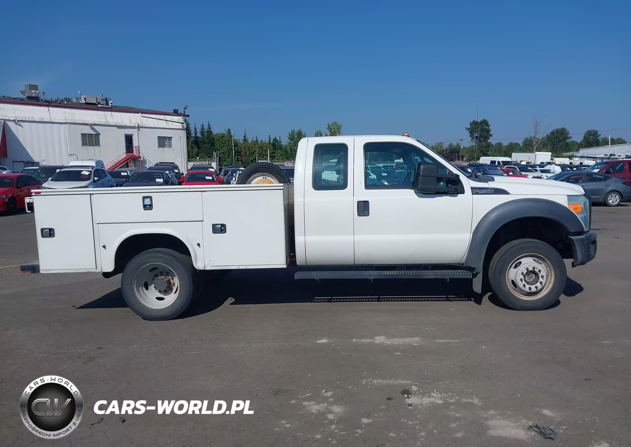 2016 Ford F-450 Chassis Xl VIN:1FD9X4HY5GEB00656 - 13