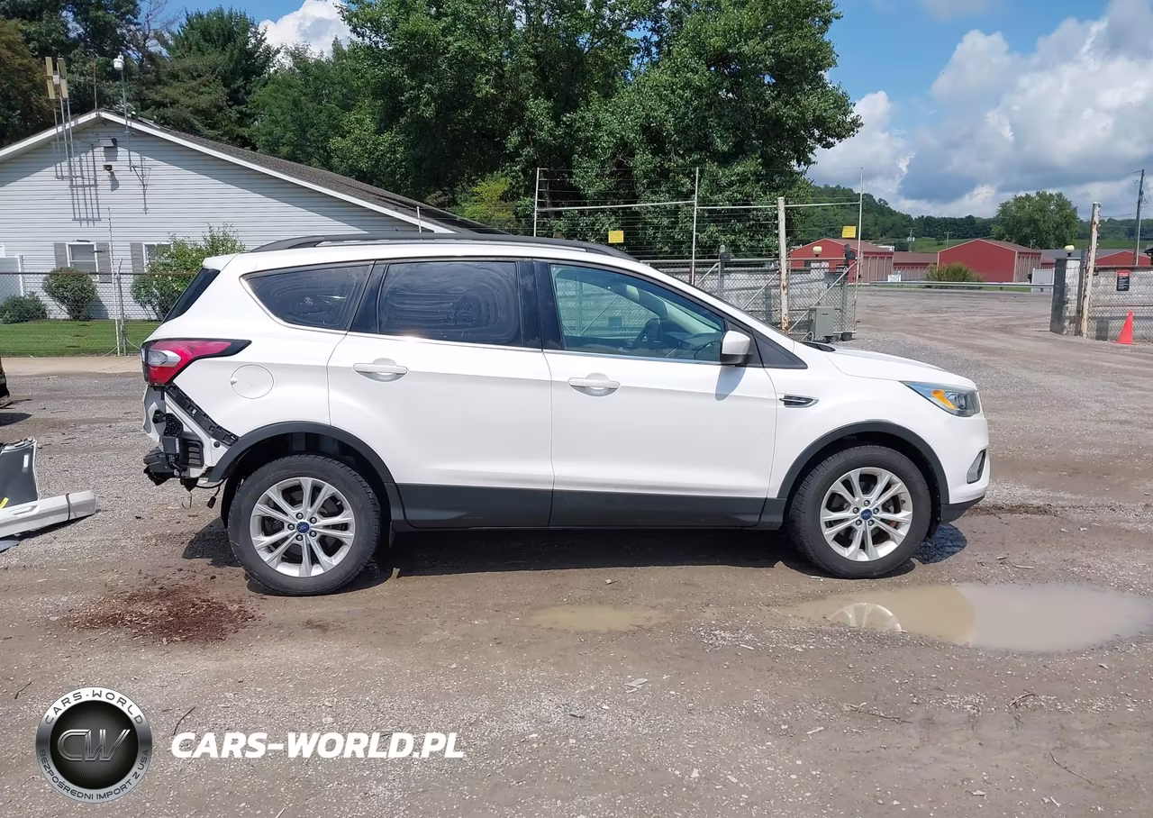 2017 Ford Escape Se VIN:1FMCU0GD8HUB65675 - 14
