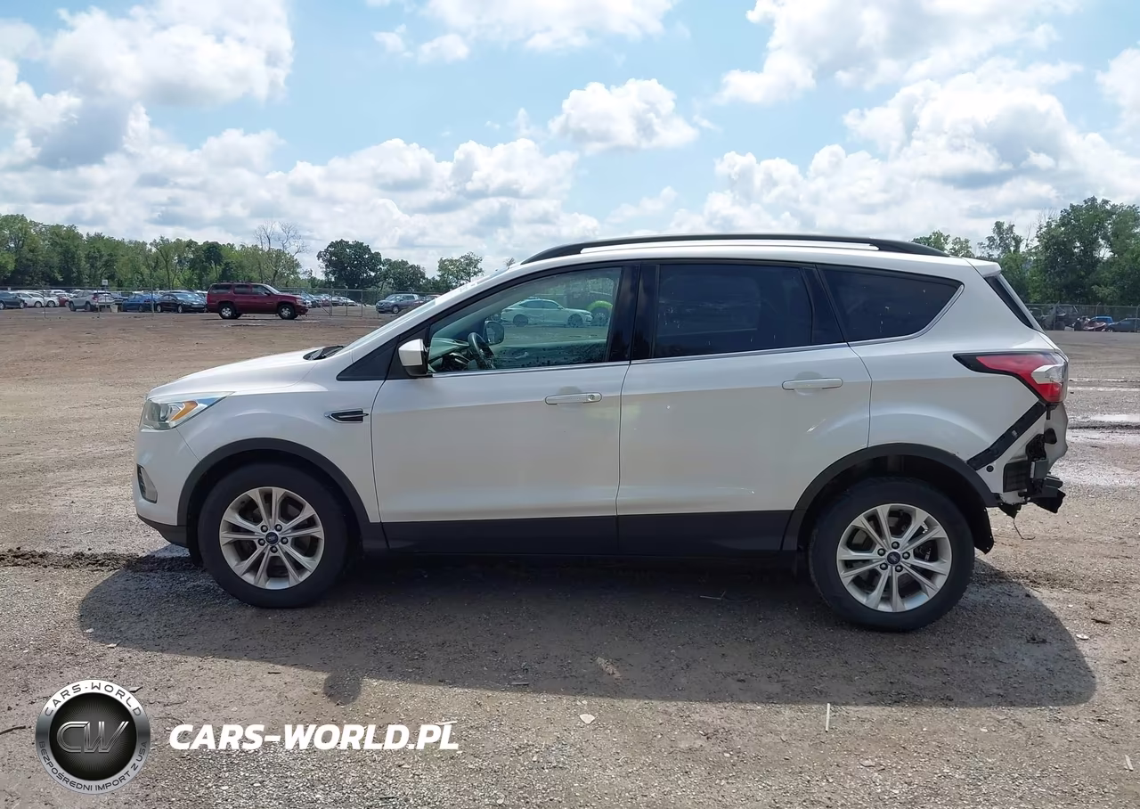 2017 Ford Escape Se VIN:1FMCU0GD8HUB65675 - 15