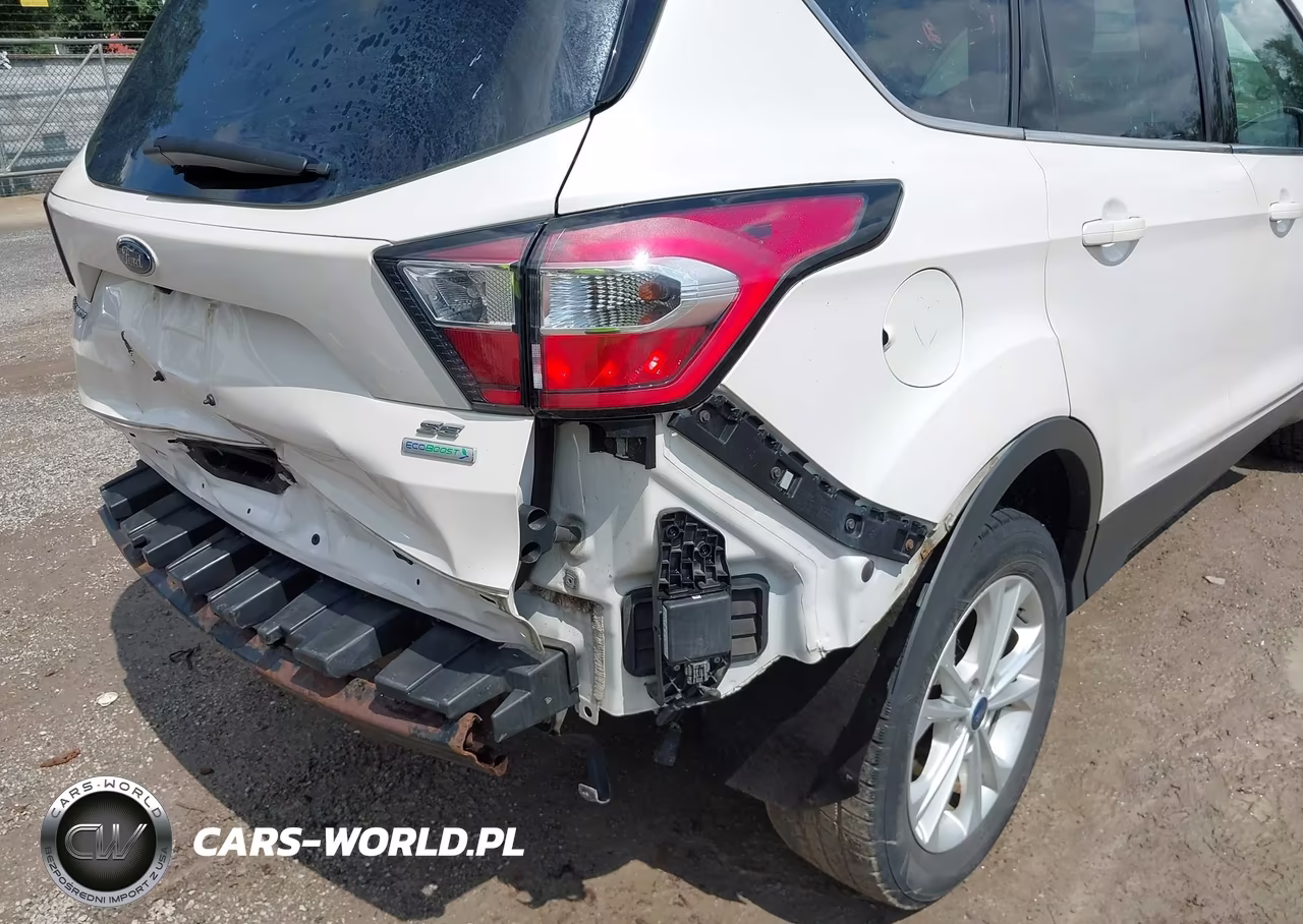 2017 Ford Escape Se VIN:1FMCU0GD8HUB65675 - 18