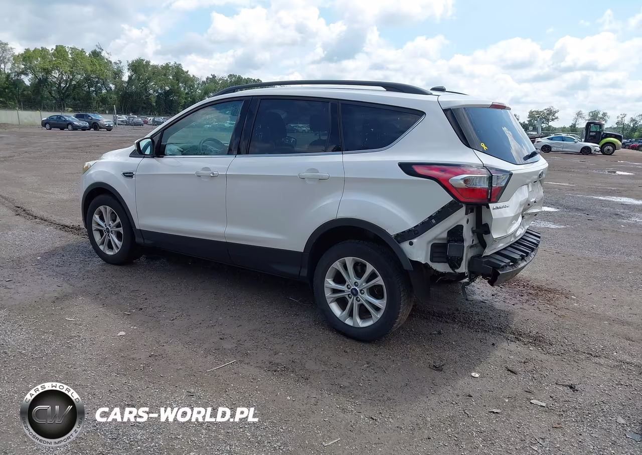 2017 Ford Escape Se VIN:1FMCU0GD8HUB65675 - 3
