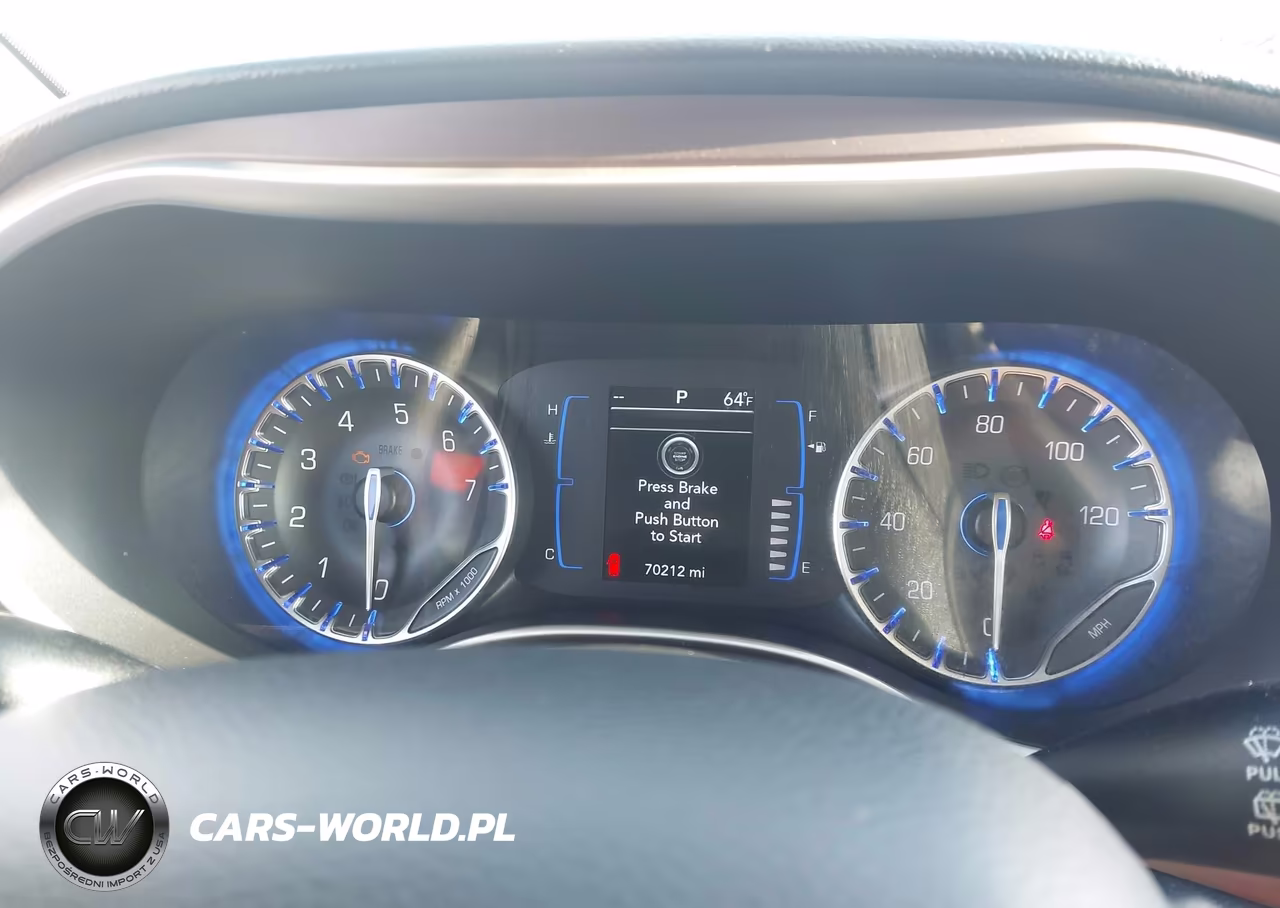 2018 Chrysler Pacifica Touring L VIN:2C4RC1BG9JR322948 - 7