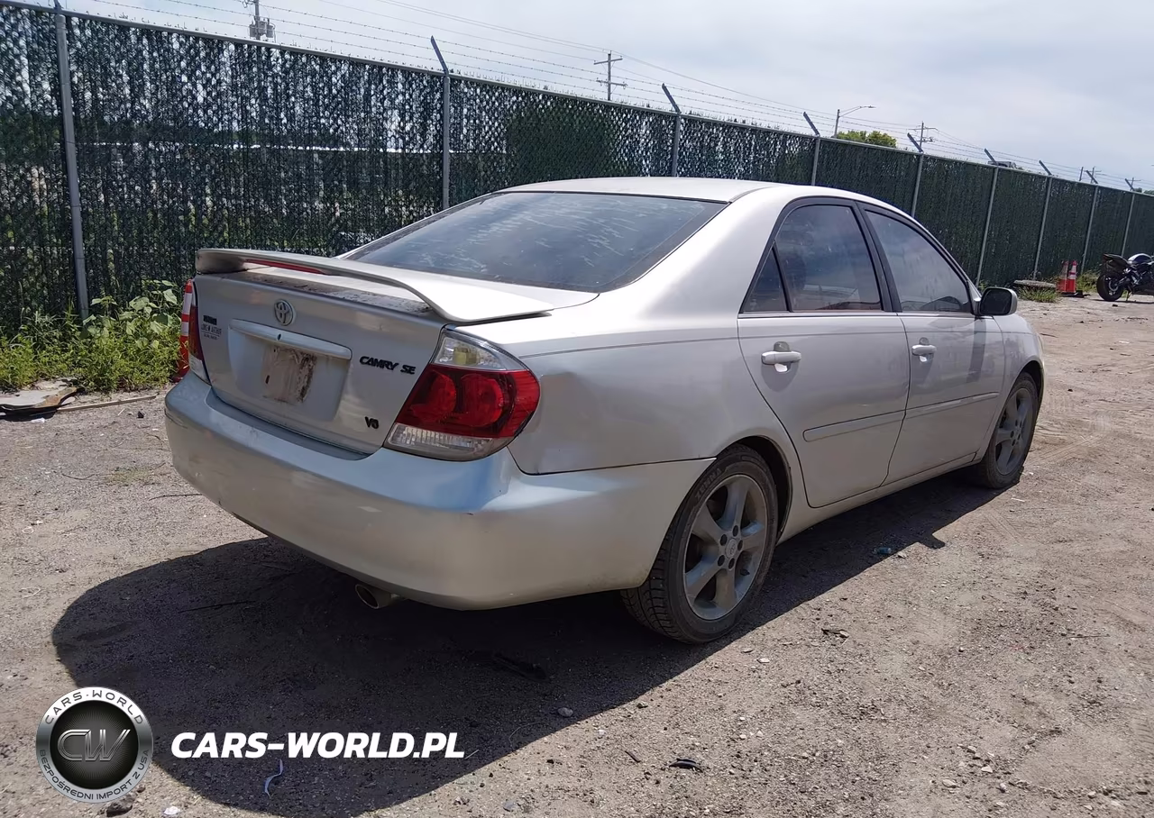 2005 Toyota Camry Se V6 VIN:4T1BA32K45U063085 - 4