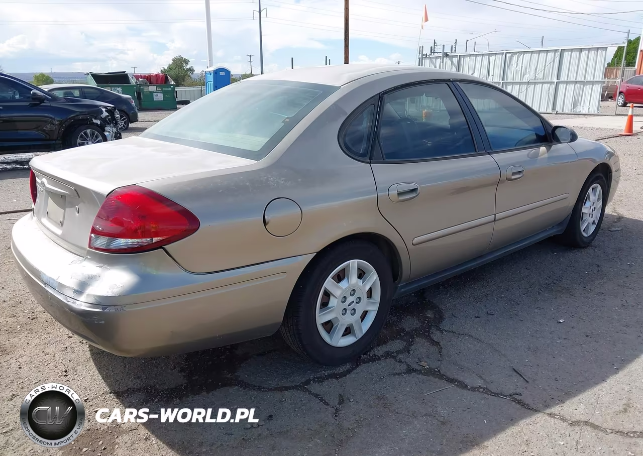 2007 Ford Taurus Se VIN:1FAFP53U87A166472 - 4