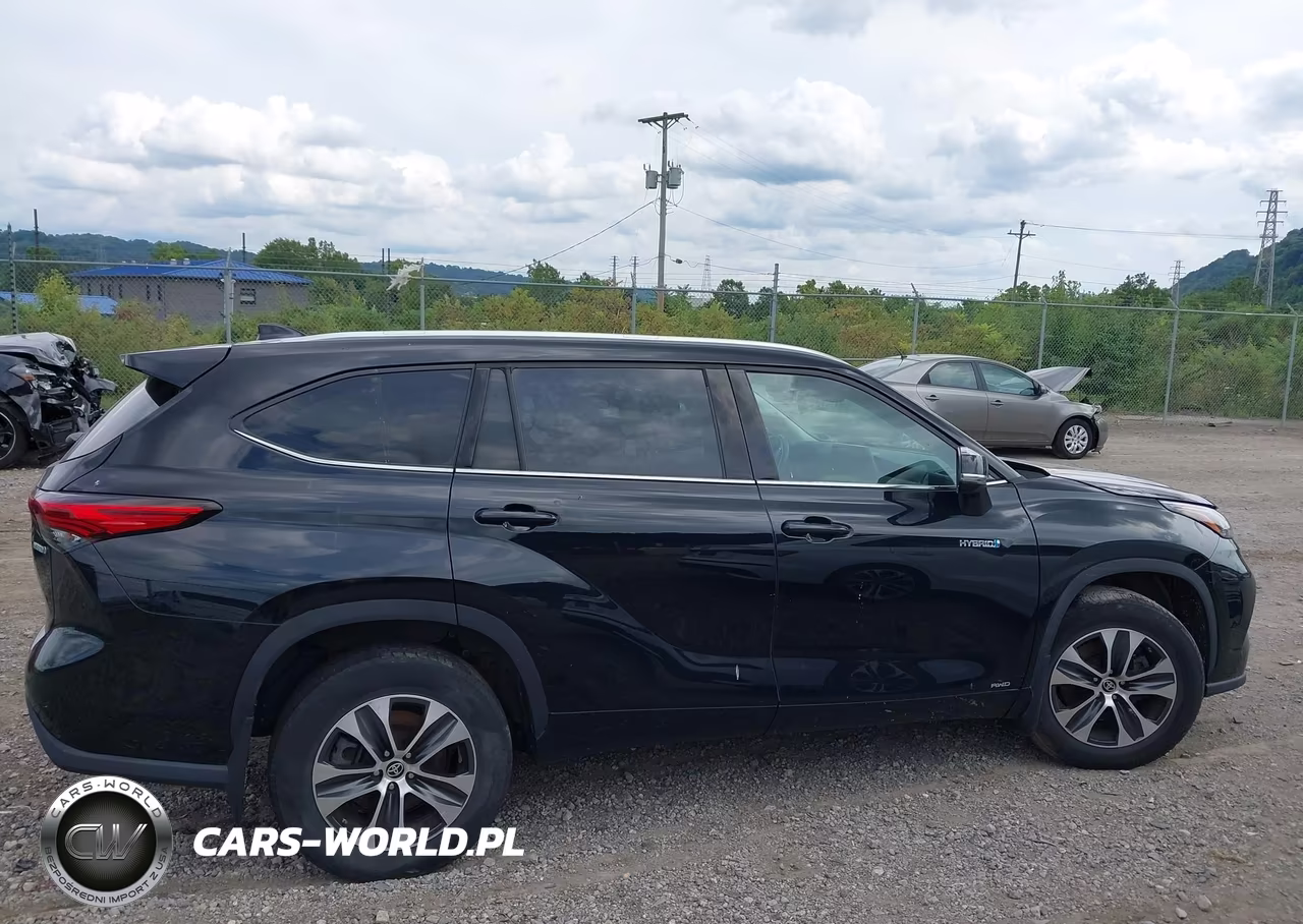 2021 Toyota Highlander Hybrid Xle VIN:5TDHBRCH7MS024060 - 13