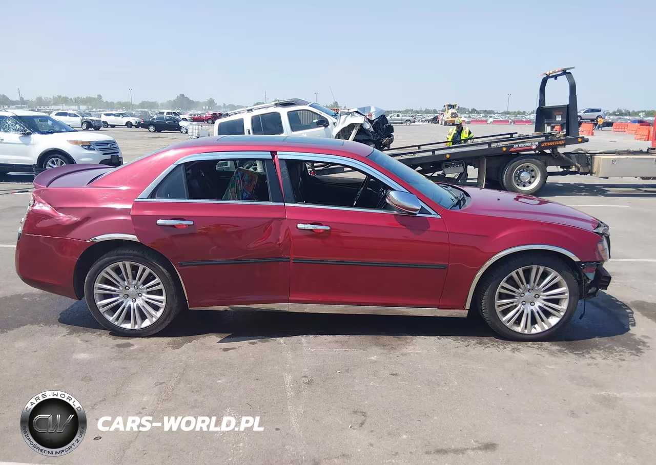 2012 Chrysler 300C VIN:2C3CCAET9CH136855 - 13