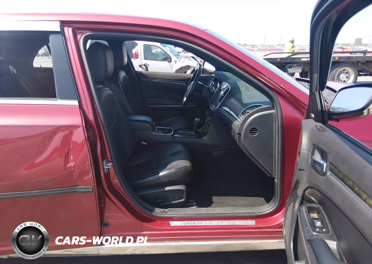 2012 Chrysler 300C VIN:2C3CCAET9CH136855 - 5