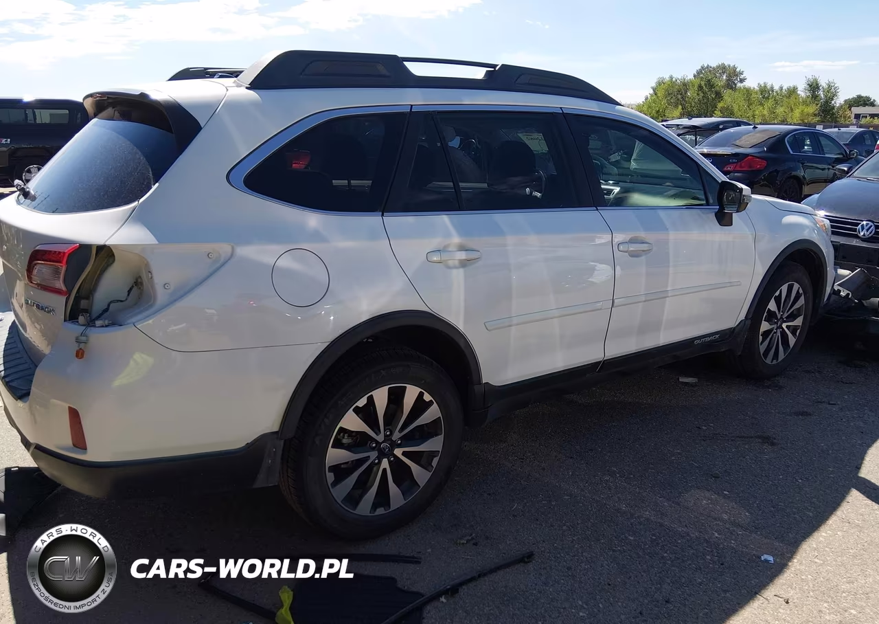 2015 Subaru Outback 2.5I Limited VIN:4S4BSBNC6F3331881 - 4