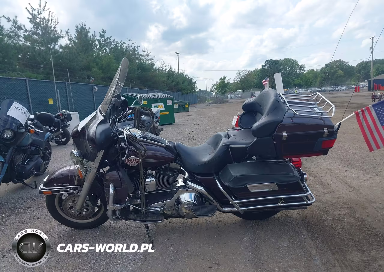 2005 Harley-Davidson Flhtcui VIN:1HD1FCW155Y634724 - 13