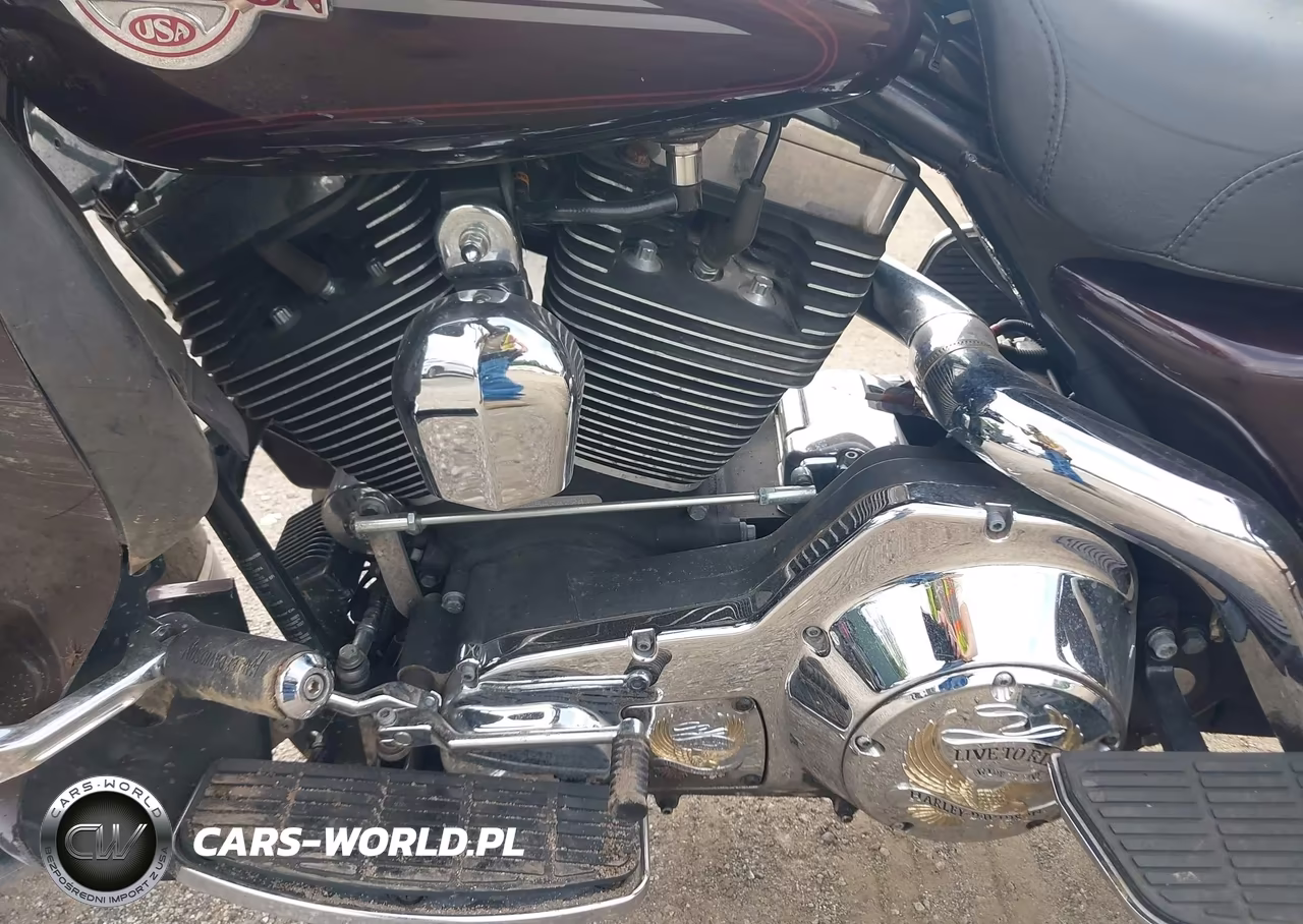 2005 Harley-Davidson Flhtcui VIN:1HD1FCW155Y634724 - 9