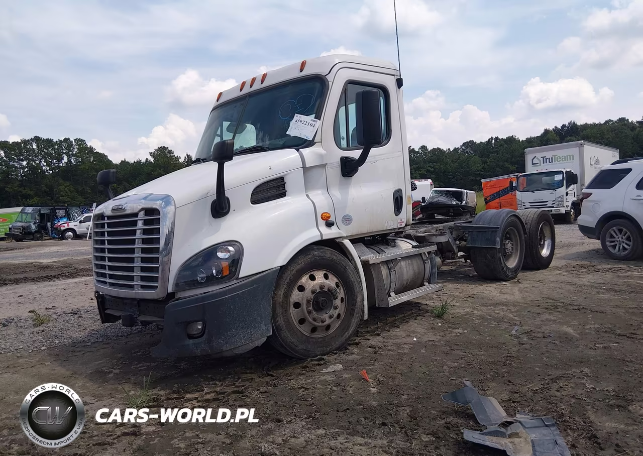 2020 Freightliner Cascadia 113 VIN:1FUJGBDV4LLLT8546 - 2