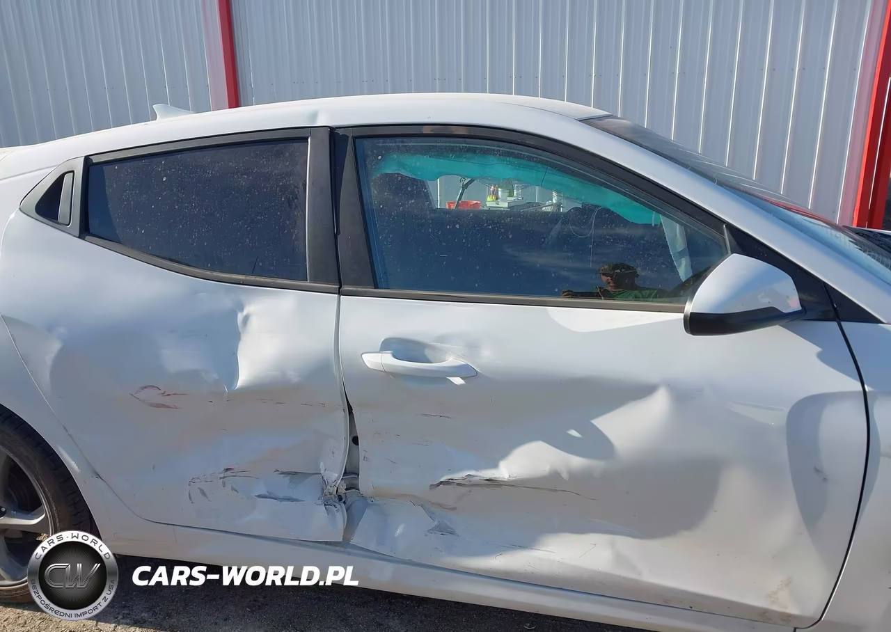 2019 Hyundai Veloster 2.0 VIN:KMHTG6AF5KU016877 - 6