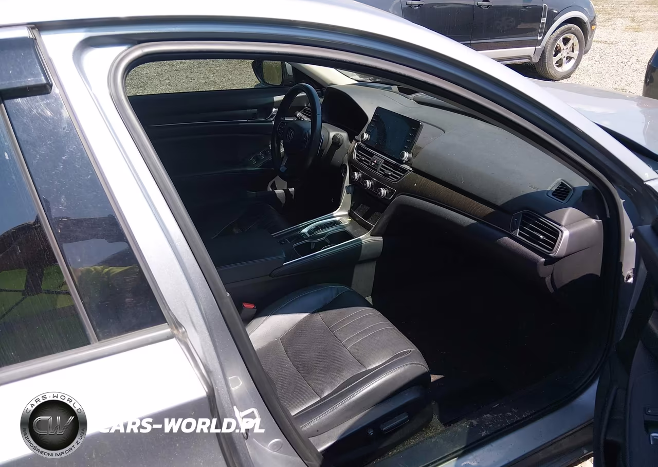 2018 Honda Accord Touring 2.0T VIN:1HGCV2F91JA021405 - 5