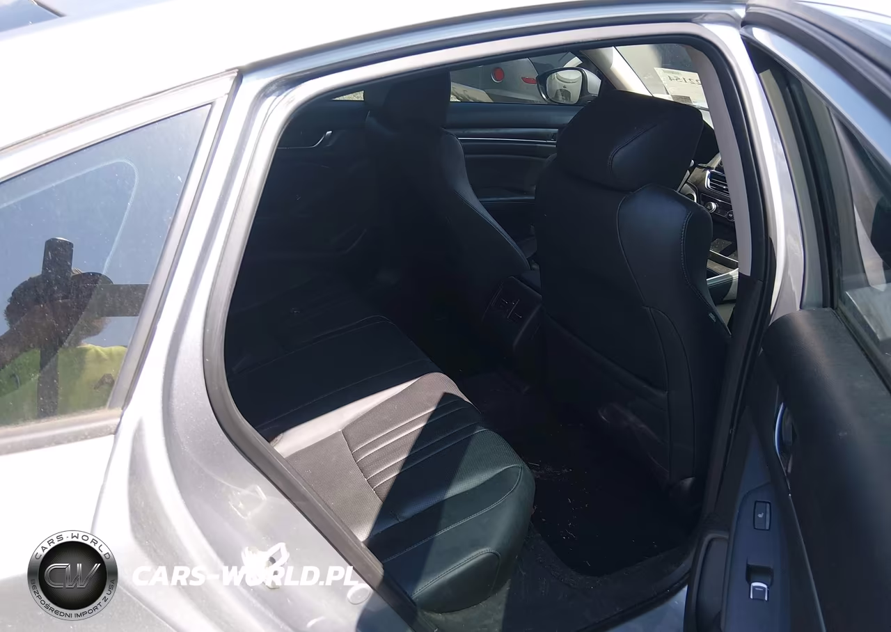 2018 Honda Accord Touring 2.0T VIN:1HGCV2F91JA021405 - 8