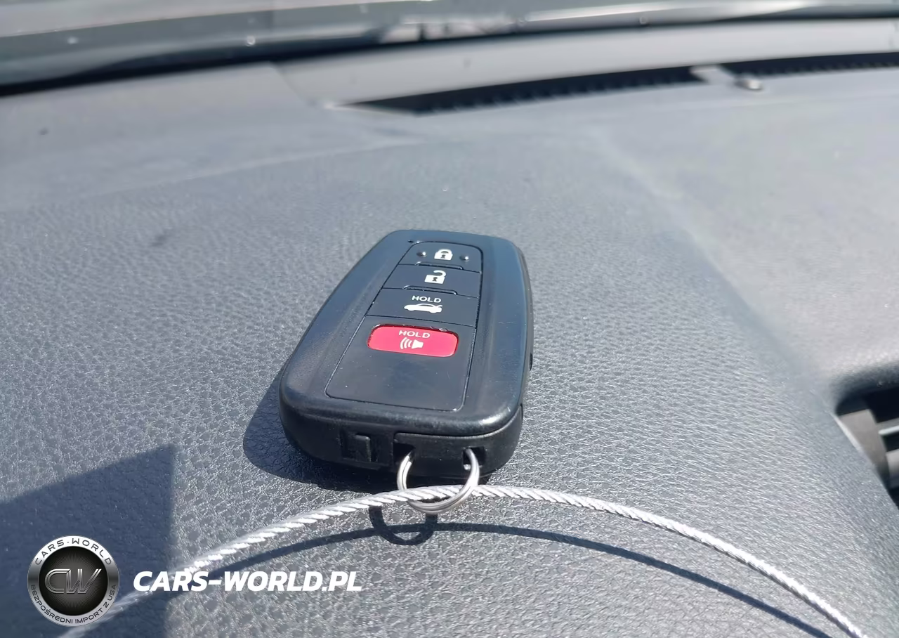 2018 Toyota Camry Hybrid Le VIN:4T1B31HK5JU001503 - 11