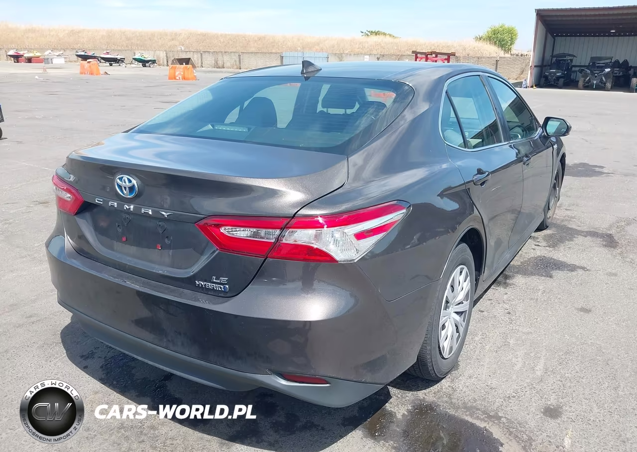 2018 Toyota Camry Hybrid Le VIN:4T1B31HK5JU001503 - 4