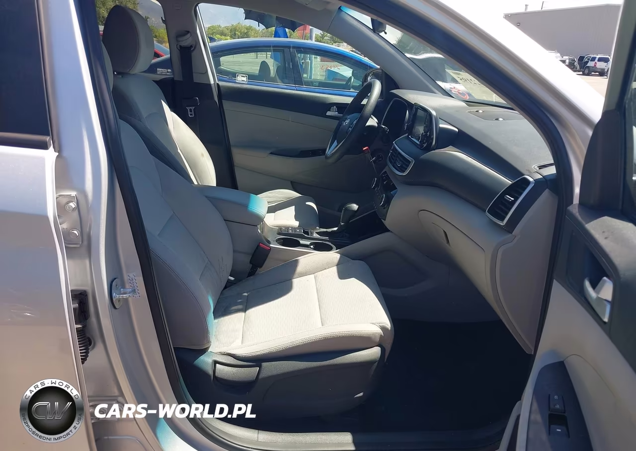2019 Hyundai Tucson Se VIN:KM8J2CA43KU869023 - 5