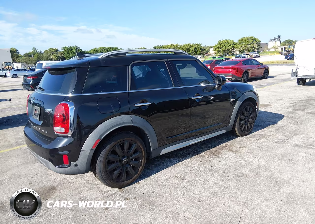 2018 Mini Countryman Cooper VIN:WMZYS7C36J3E07755 - 4