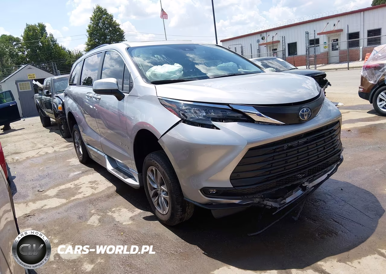 2025 Toyota Sienna Xle – zdjęcie 1 z 16