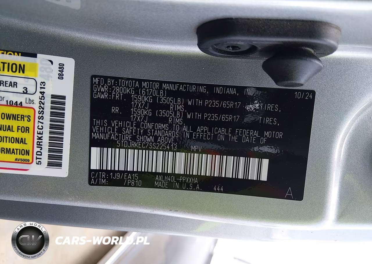 2025 Toyota Sienna Xle VIN:5TDJRKEC7SS225413 - 9