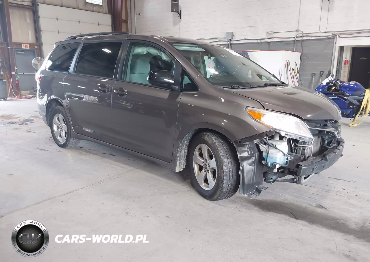 2020 Toyota Sienna Le