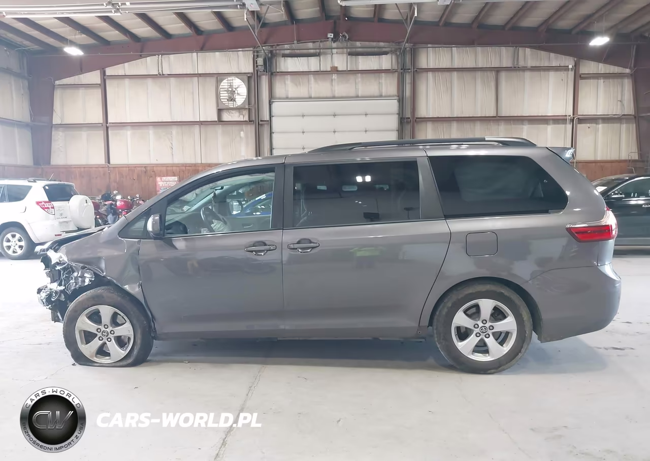 2020 Toyota Sienna Le VIN:5TDKZ3DC2LS046063 - 15