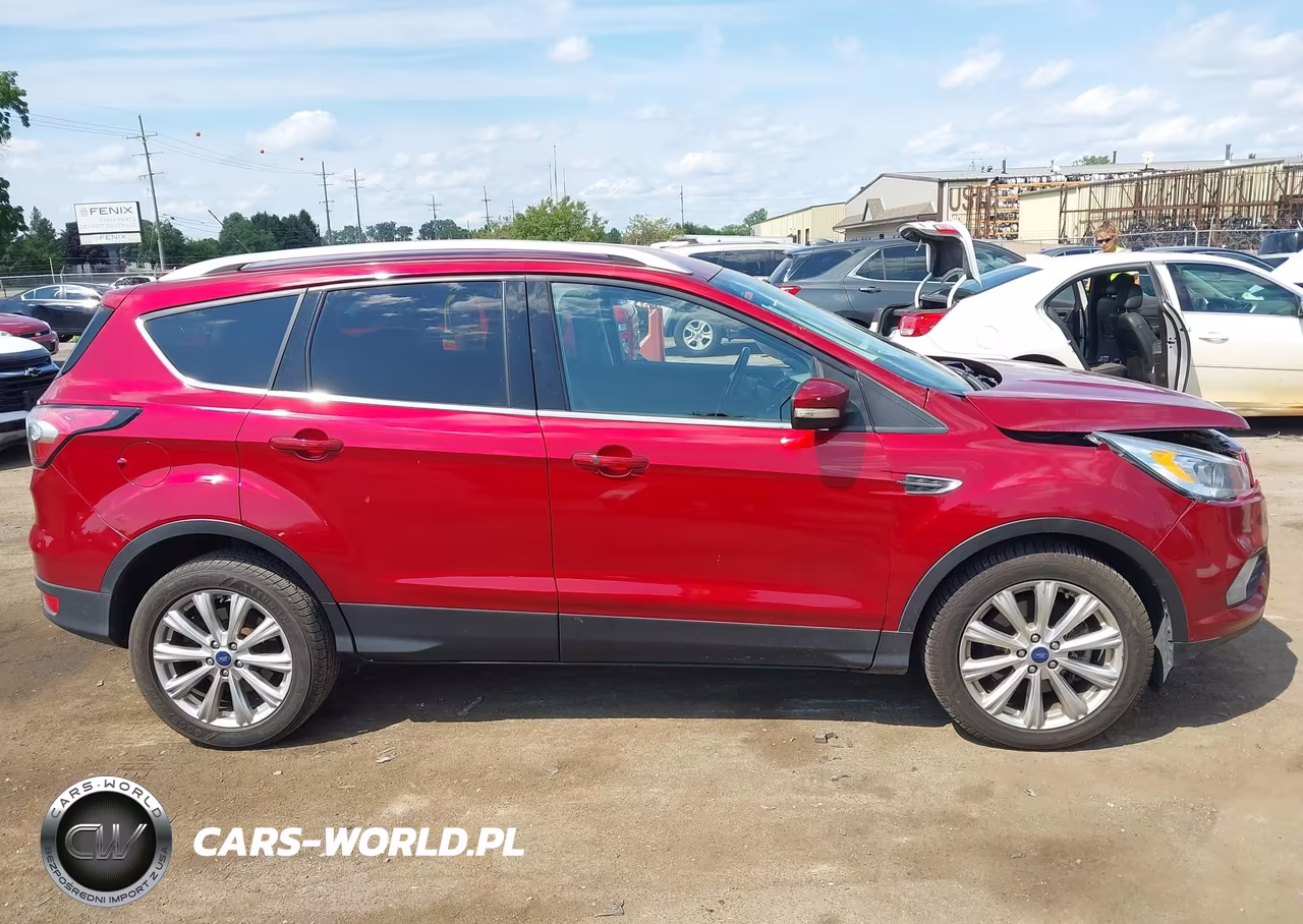 2017 Ford Escape Titanium VIN:1FMCU0J95HUF04946 - 13