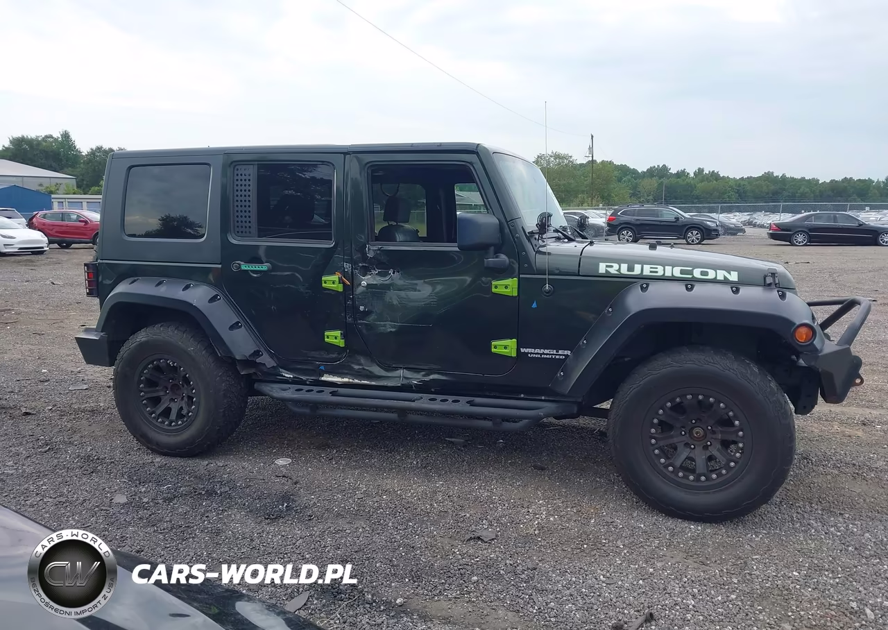 2010 Jeep Wrangler Unlimited Rubicon VIN:1J4HA6H19AL171422 - 13