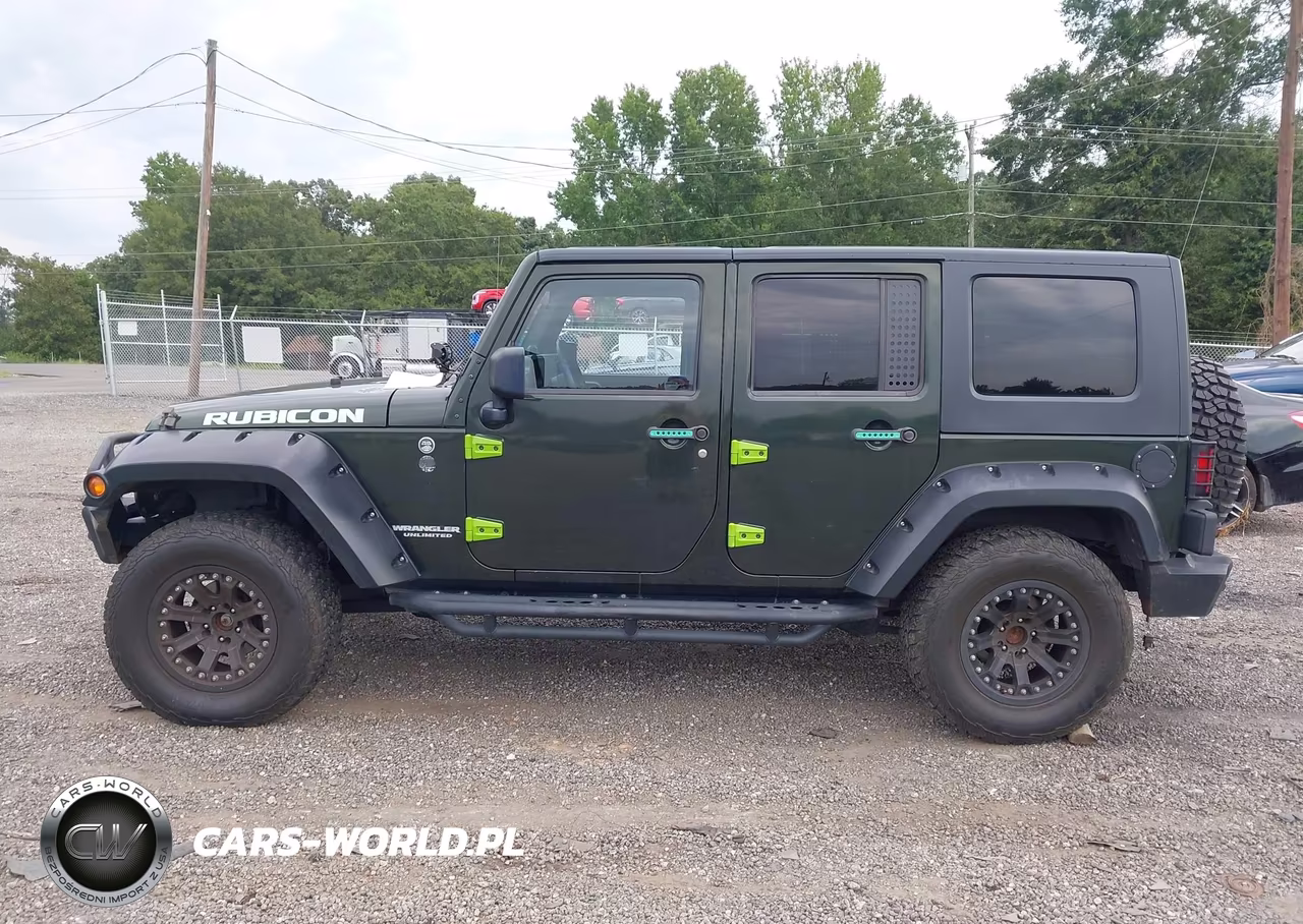 2010 Jeep Wrangler Unlimited Rubicon VIN:1J4HA6H19AL171422 - 14
