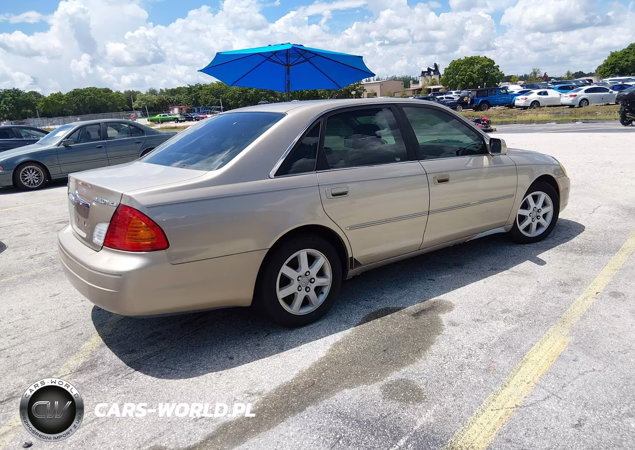 2000 Toyota Avalon Xl-Xls VIN:4T1BF28B3YU104765 - 4