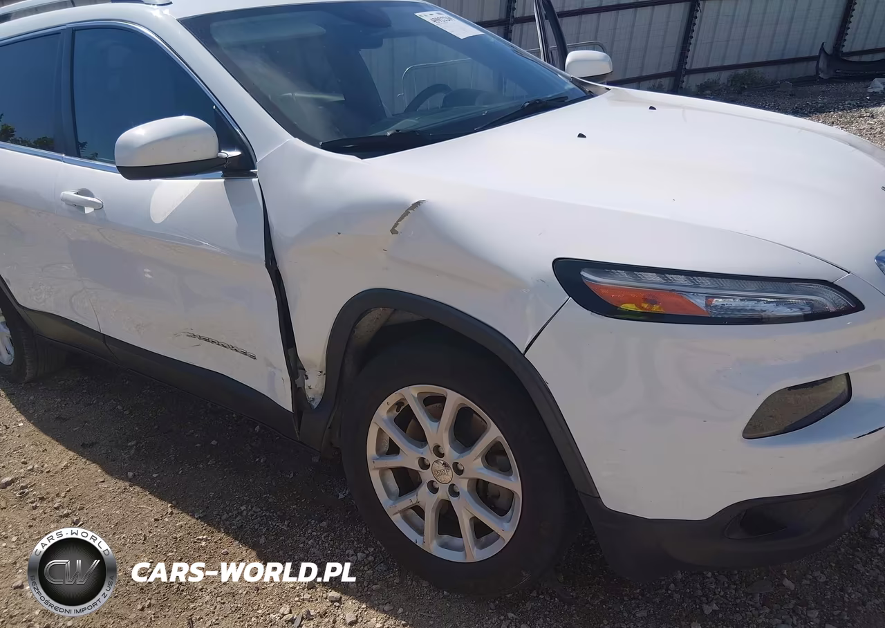 2018 Jeep Cherokee Latitude Fwd VIN:1C4PJLCX9JD560955 - 6