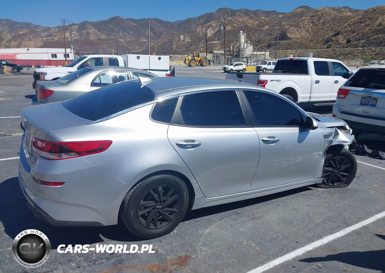 2019 Kia Optima Lx VIN:5XXGT4L3XKG305185 - 13