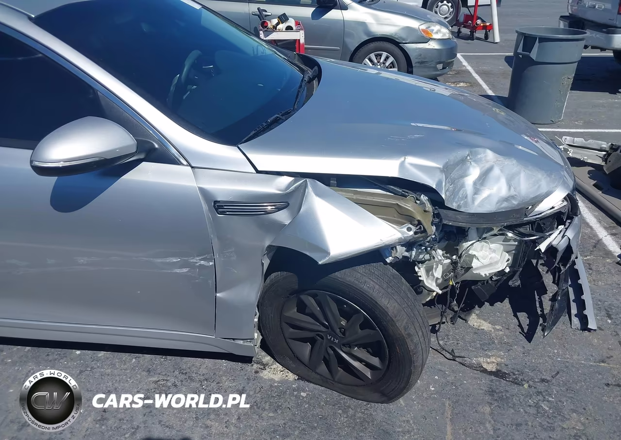 2019 Kia Optima Lx VIN:5XXGT4L3XKG305185 - 18