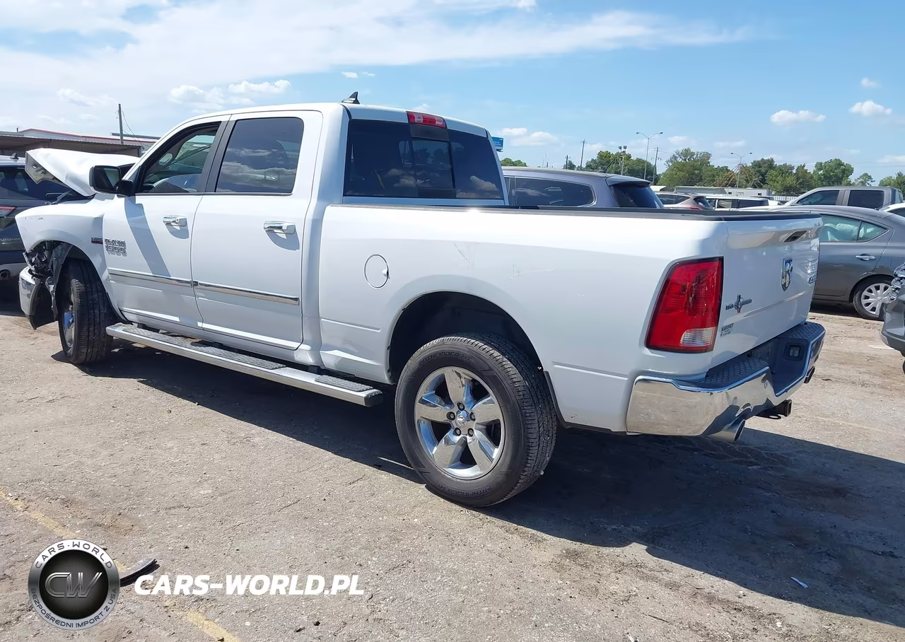 2015 Ram 1500 Lone Star VIN:1C6RR7TT8FS696932 - 3