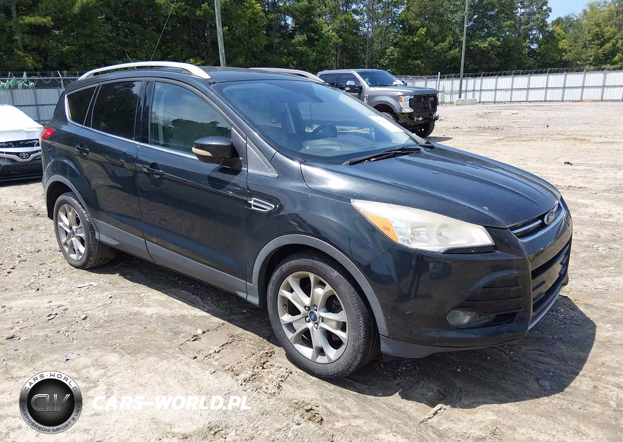 2015 Ford Escape Titanium – zdjęcie 1 z 12