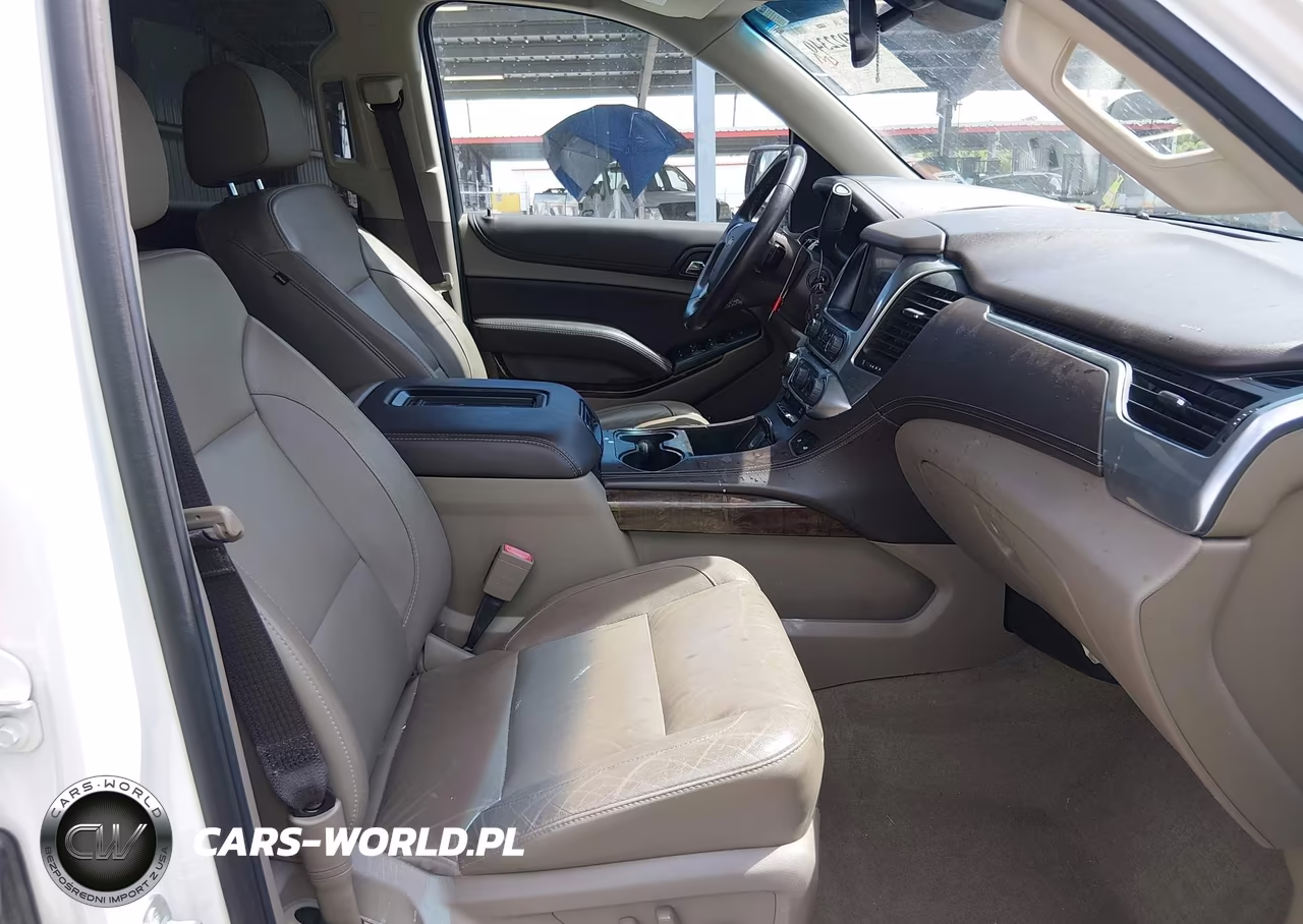 2019 Chevrolet Suburban Lt VIN:1GNSCHKC2KR132950 - 5