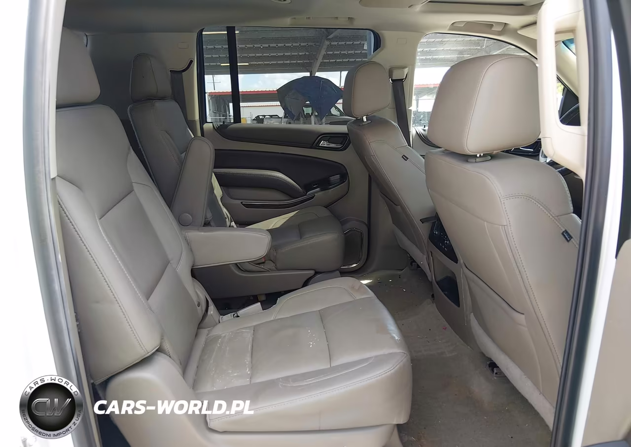 2019 Chevrolet Suburban Lt VIN:1GNSCHKC2KR132950 - 8