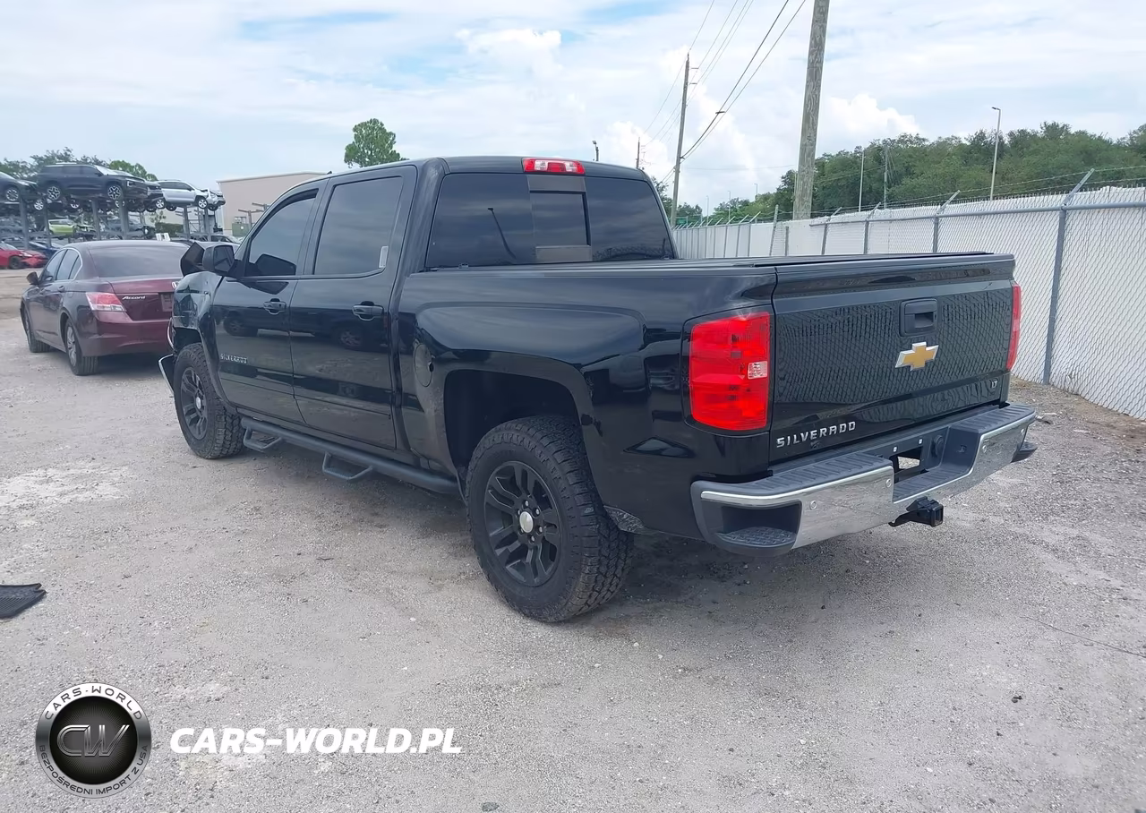 2018 Chevrolet Silverado 1500 1Lt VIN:3GCPCREC8JG294287 - 3