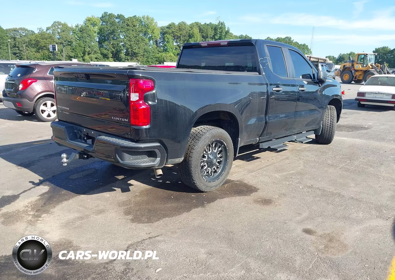 2023 Chevrolet Silverado 1500 2Wd Standard Bed Custom VIN:1GCRABEK4PZ285057 - 4