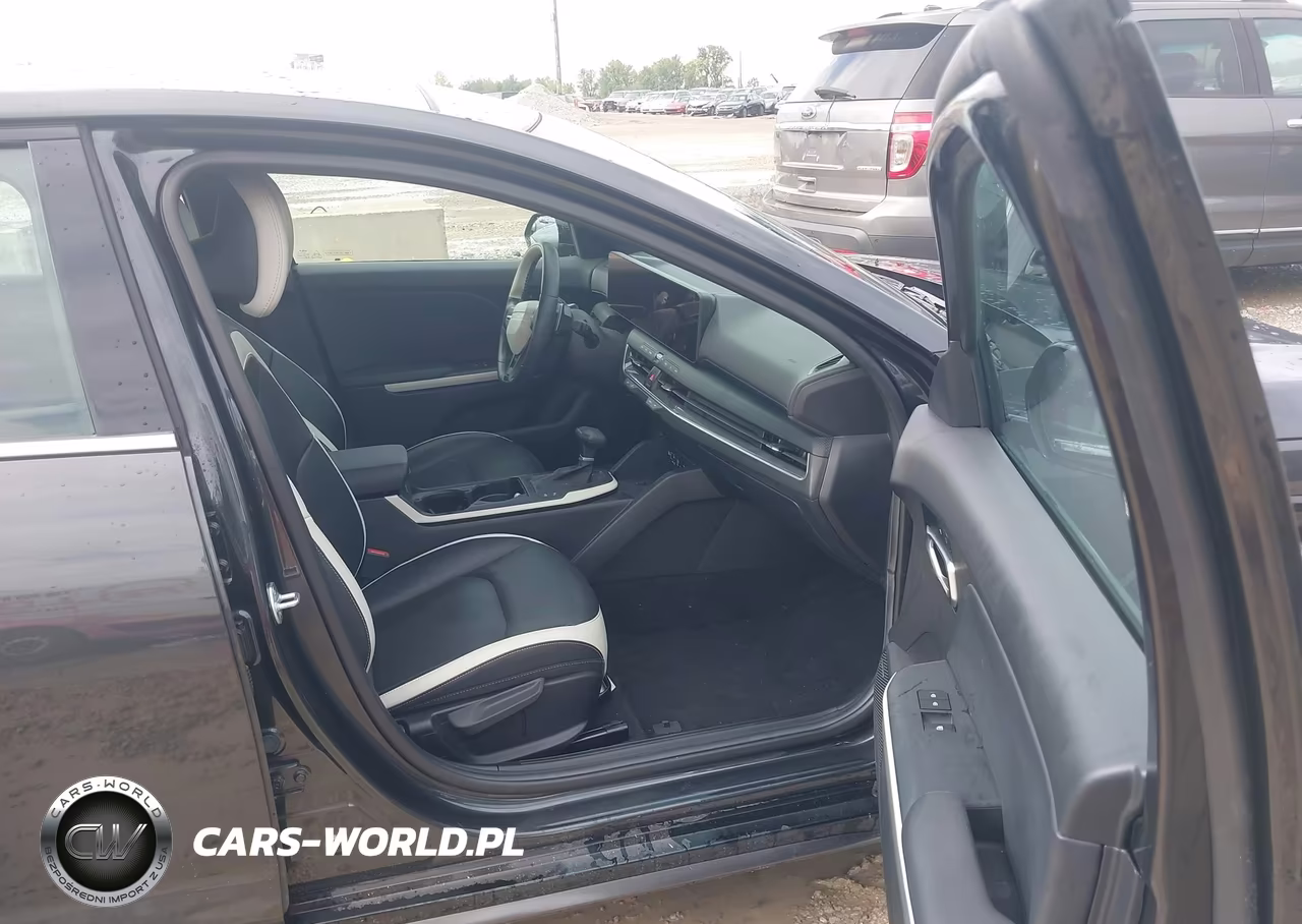 2025 Kia K4 Gt-Line Turbo VIN:3KPFW4DC0SE088918 - 5