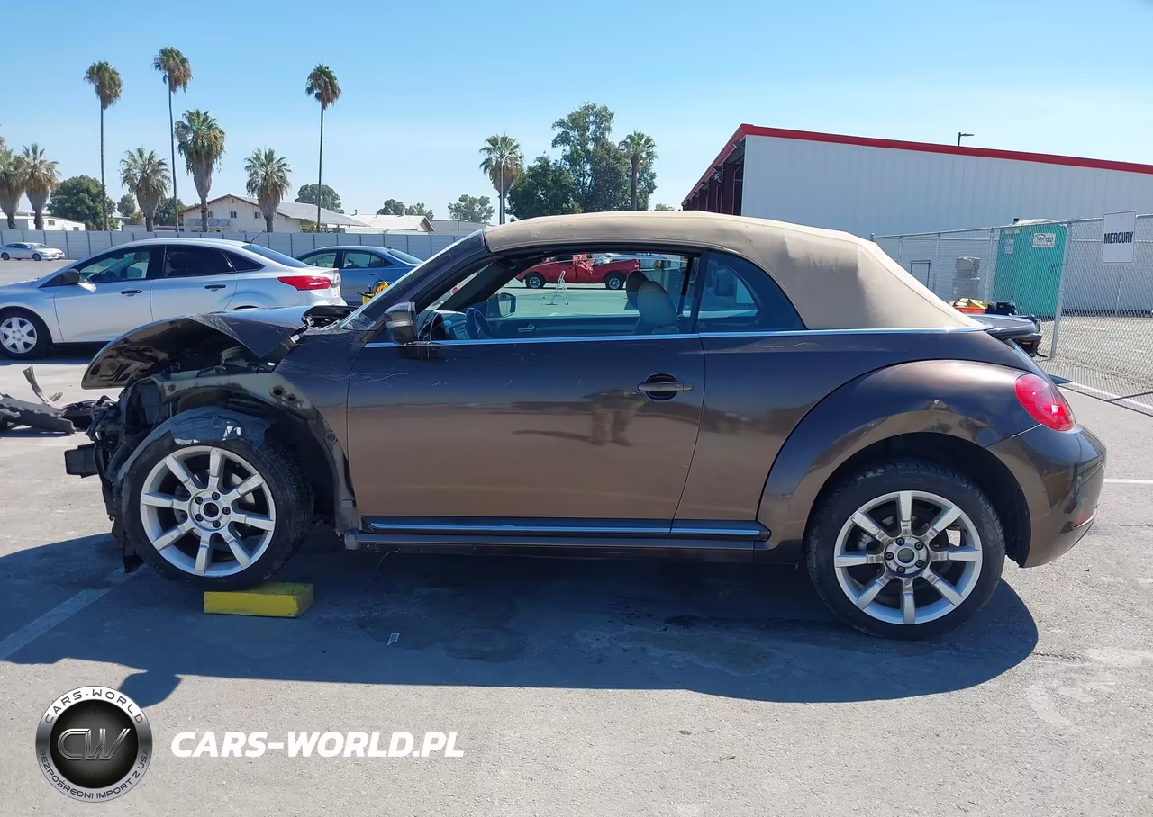 2015 Volkswagen Beetle 1.8T VIN:3VW517AT1FM807649 - 15