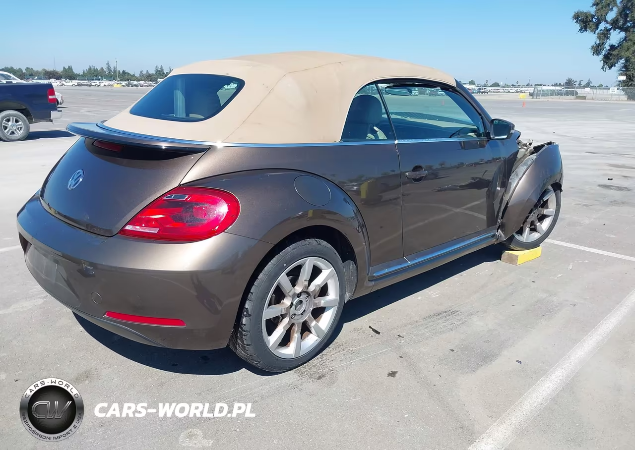 2015 Volkswagen Beetle 1.8T VIN:3VW517AT1FM807649 - 4